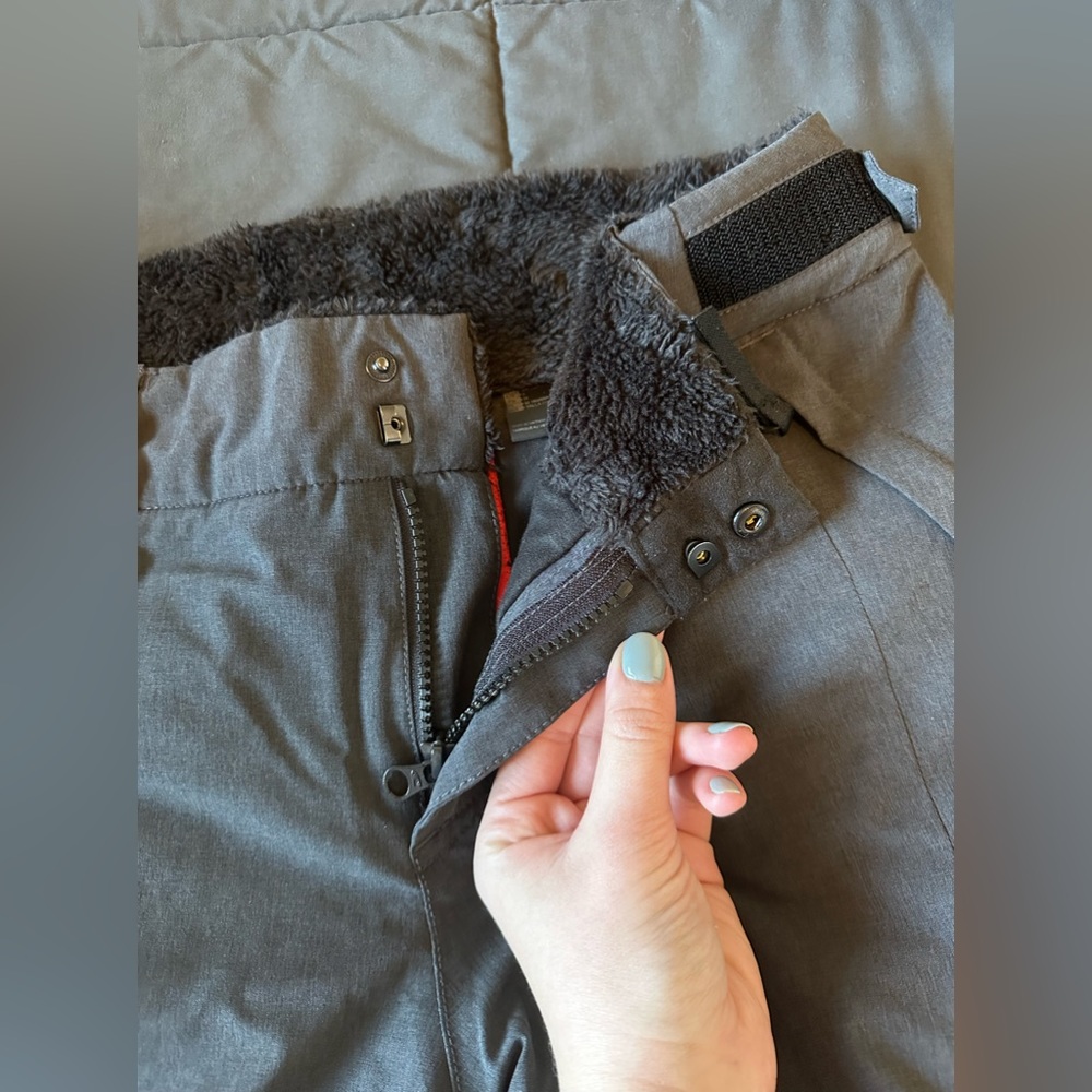 ONeill snowboard pants size small - gray